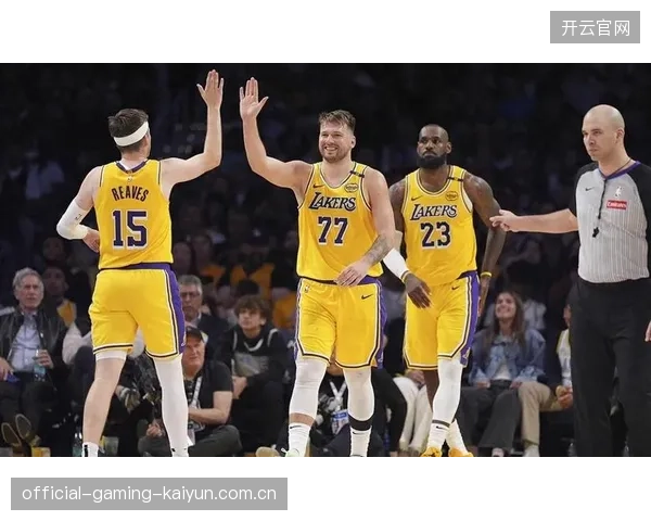 湖人20分惨败老鹰，连胜戛然而止！东契奇空砍难救主，NBA一场令人震惊的对决