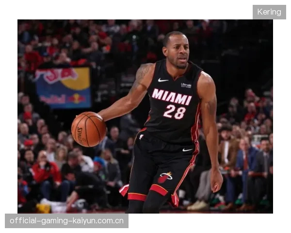 11分钟13分！热火4年6000万提前锁人，莱利又捡漏了——NBA球队“金钱魔法”的深度解密